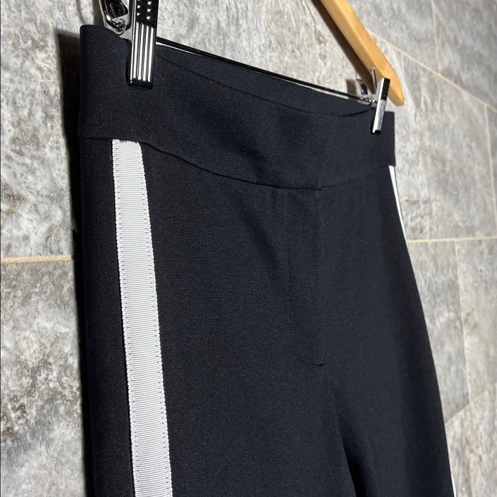 🆕NWT LOFT Leggings in Tuxedo Stripe Ponte Pants – 8P – Black/White - Picture 5 of 8